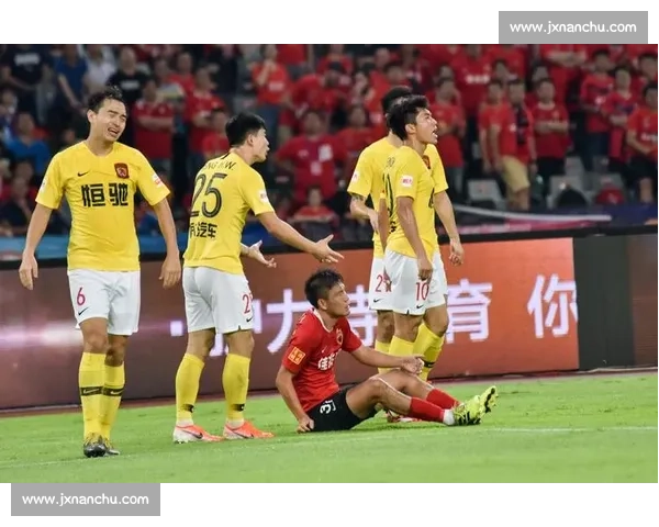 恒大迎战米内罗竞技强强对话掀起南美与亚洲足球巅峰较量之夜晚焦点