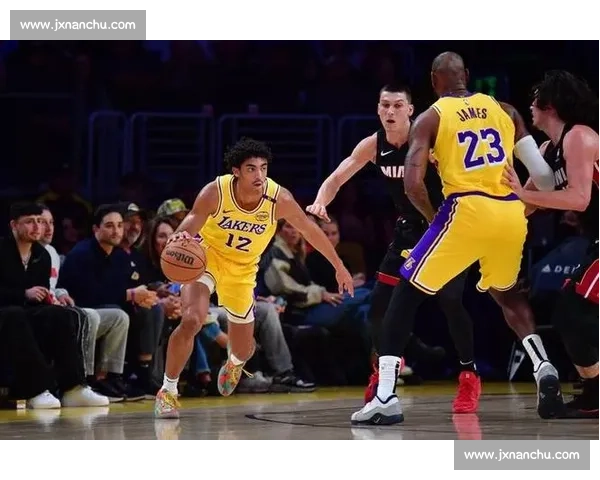 湖人对阵热火总决赛G2全场录像回放精彩瞬间解析关键对决战术复盘